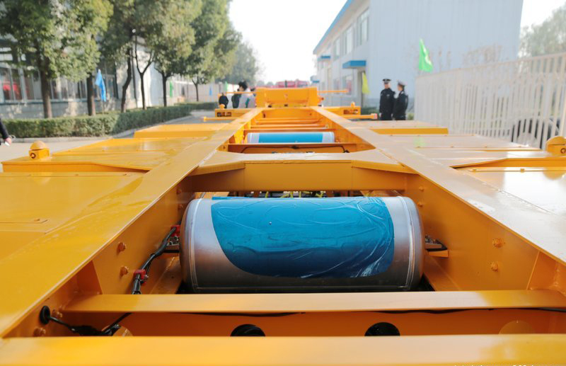 20英尺骨架自卸半（bàn）掛車